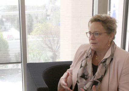 السفيرة الهولندية تؤكد أن بلادها لن تنقل سفارتها إلى القدس