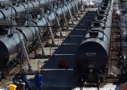 النفط يصعد رغم الزيادة في المخزونات الأمريكية