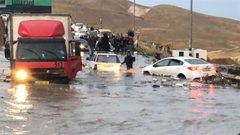 انقاذ 15 مواطنا من الفيضانات شرق بيت لحم