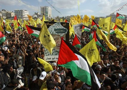 فتح لحماس: إياكم والاعتداء على أعضاء المجلس الوطني