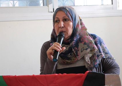 وزارة المرأة تتوج مريم زقوت بدرع "امرأة فلسطين 2017"