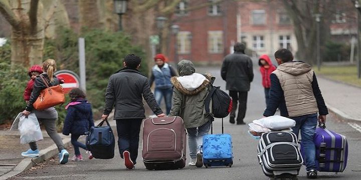 ألمانيا: إعادة النظر في 4500 قرار لجوء