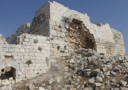 "السياحة والآثار" توقع مذكرة تفاهم لتطوير موقع قلعة ومقام الشيخ شعلة