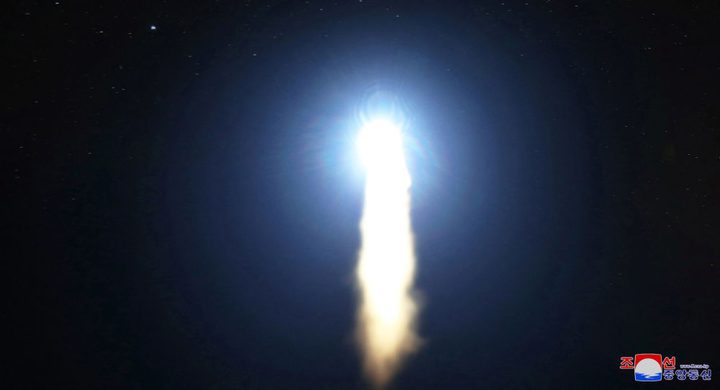 الحوثيون يعلنون إطلاق 8 صواريخ باليستية على أهداف اقتصادية وحيوية في جازان