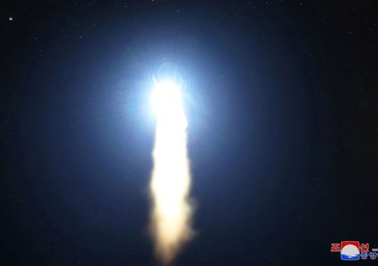 الحوثيون يعلنون إطلاق 8 صواريخ باليستية على أهداف اقتصادية وحيوية في جازان
