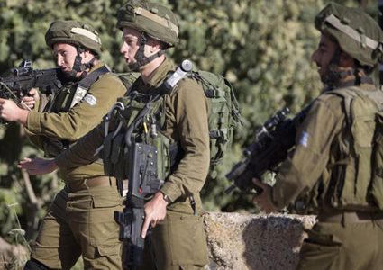 مصادر عسكرية إسرائيلية: سنقابل "العنف" على حدود غزة بقوة كبيرة