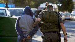 اعتقال فتى على حاجز شعفاط بالقدس