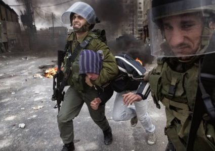 اعتقالات في الضفة وغزة