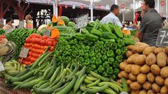 "الإحصاء": انخفاض أسعار المنتج خلال آذار