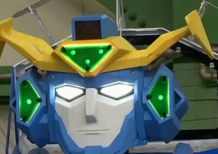 غريندايزر.. من أفلام الكرتون إلى الحقيقة! (فيديو)