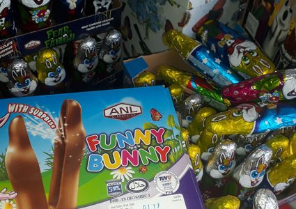 وزارة الاقتصاد في غزة: اتلاف 101 كغم من الشوكولاتة الفاسدة