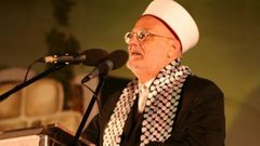 الاحتلال يمنع خطيب الأقصى الشيخ عكرمة صبري من السفر
