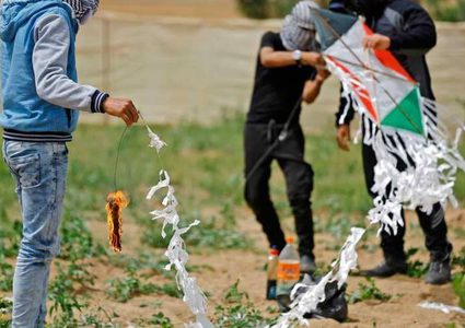 الإحتلال: سنتعامل مع الطائرة الورقية كــ"الصاروخ"