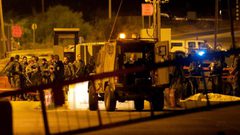 الاحتلال يقيم حاجزاً على مدخل قلقيلية ويعتقل شابًا في عزون