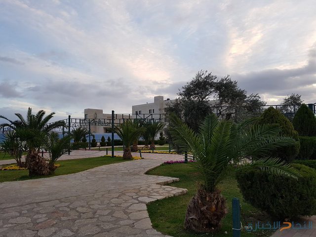 حالة الطقس: حار وجاف ومغبر