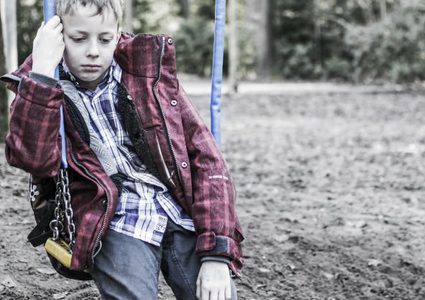 في الحقيقة فقط نصف أصدقاؤك يحبونك بحسب العلم!