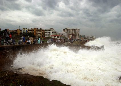 مقتل 95 هندياً جراء أعاصير رملية شمال الهند