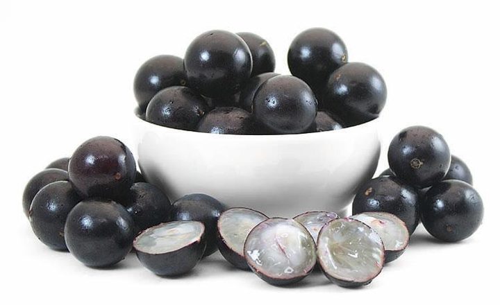 ما هي علاقة الفواكه السوداء بخسارة الوزن الزائد؟