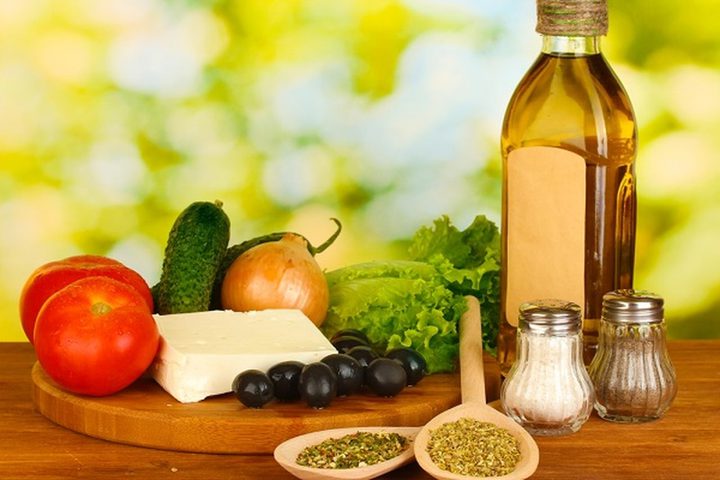 حمية البحر الأبيض المتوسط تؤخر الإصابة بهذا المرض الخطير !