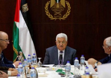 البرلمان العربي يهنئ عباس لانتخابه رئيسا للجنة التنفيذية لـ"م.ت.ف"