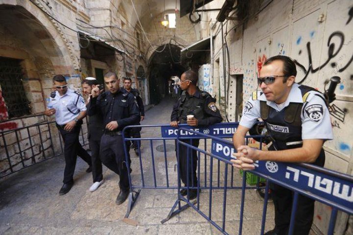 الاحتلال يفرج عن فتاة بشرط الإبعاد عن الأقصى مدة شهر