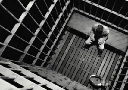 مخابرات الاحتلال تواصل عزل الأسيرين الشقيقين إبراهيم وإسماعيل العروج