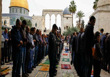 الاحتلال يسمح لسكان الضفة بزيارة أقربائهم خلال رمضان