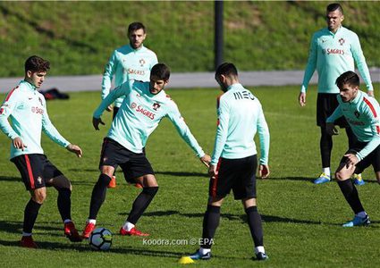 مورينيو وكلوب يتنافسان على لاعب شاب