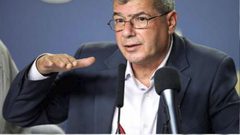 على حاجز الكونتينر العسكري... فجر انتهاء أعمال المجلس الوطني الفلسطيني