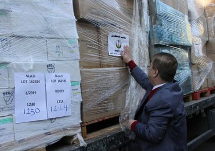 بتعليمات من الرئيس: وزير الصحة يوعز بإرسال 20 شاحنة أدوية متنوعة إلى غزة