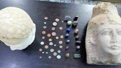 الشرطة تضبط قطعاً أثرية وتلقي القبض على 4 مشتبه بهم