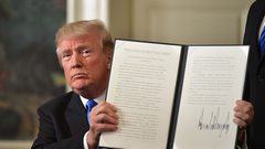 هكذا فسر محللون تغيب ترامب عن مراسم نقل السفارة