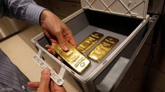 الذهب يتراجع مع صعود مؤشر الدولار