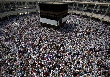 الأوقاف تحذر من عدم تمكين شركات الحج والعمرة في قطاع غزة من القيام بعملها