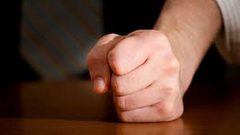 ما هي علاقة القبضة الضعيفة بالسكتة القلبية ؟
