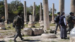 مستوطنون يقتحمون الموقع الأثري في سبسطية بحراسة قوات الاحتلال