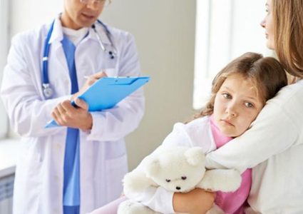 ماذا أفعل اذا تناول طفلي أدوية بالخطأ؟