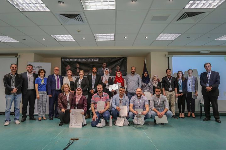 مهندسة تفوز بالجائزة الأولى على مستوى فلسطين في مسابقة (الجدران المتساقطة)