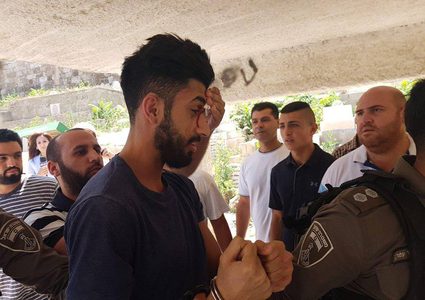 اندلاع مواجهات بين شبان وقوات الاحتلال في مقبرة باب الرحمة