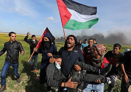 منظمة حقوقية تطالب ليبرمان بالسماح لجرحى مسيرة العودة العلاج داخل الخط الاخضر