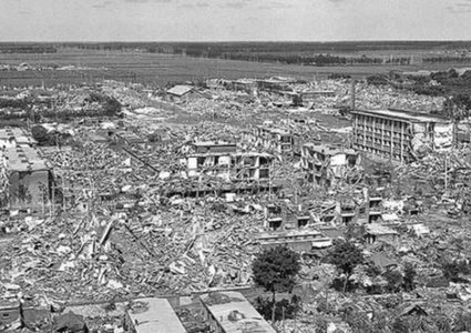 قصة أسوأ زلزال في التاريخ.. نصف مليون قتيل وسماء حمراء