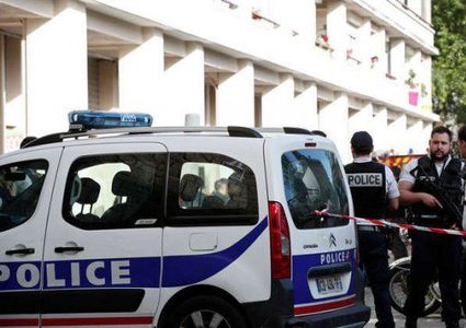 "داعش" يتبنى هجوم الطعن في باريس