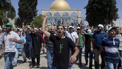 "أوقاف القدس" تدعو المسلمين إلى الرباط في المسجد الأقصى
