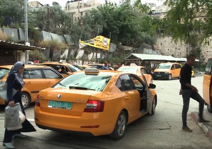 بلدية نابلس ترفع رسوم اشتراك السائقين في مجمع القرى غرب نابلس