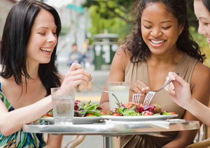 ما هي فائدة تناول كافة الوجبات قبل السعة الثالثة ؟