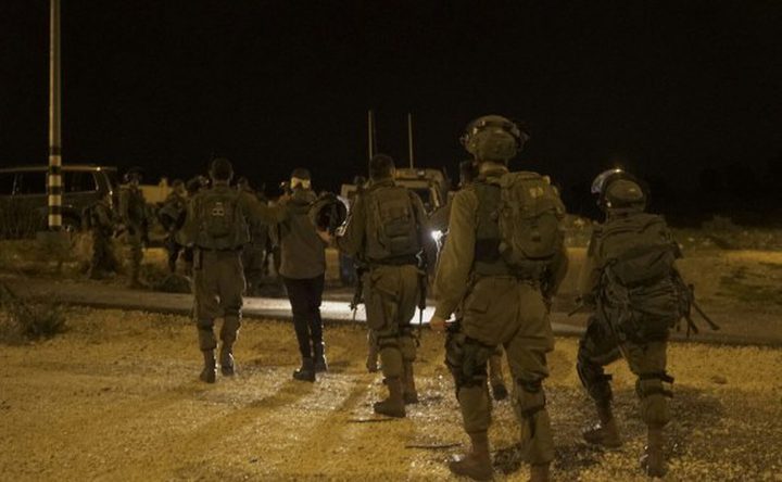الاحتلال يشن حملة مداهمات واعتقالات في الضفة