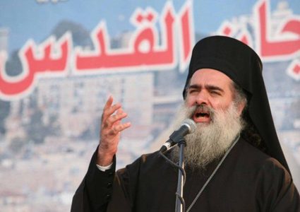 المطران حنا يدعو الكنائس في العالم الدفاع عن القدس