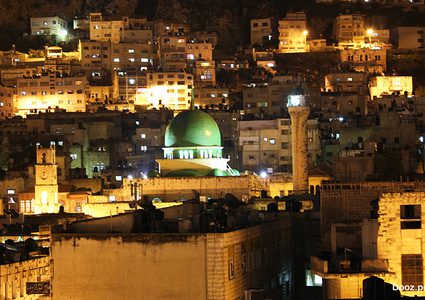 في نابلس.. مساجد تستقبل رمضان دون أئمة