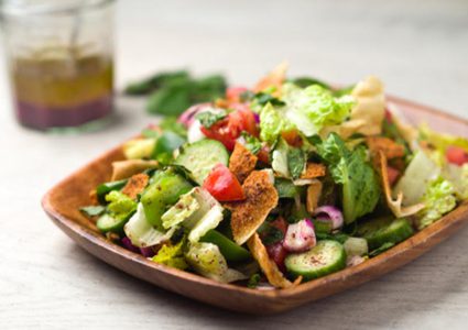 ما هي فوائد الفتوش الصحية في رمضان؟