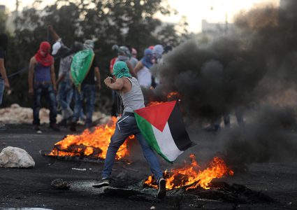 إصابات إثر قمع قوات الاحتلال مسيرة سلمية شمالي البيرة